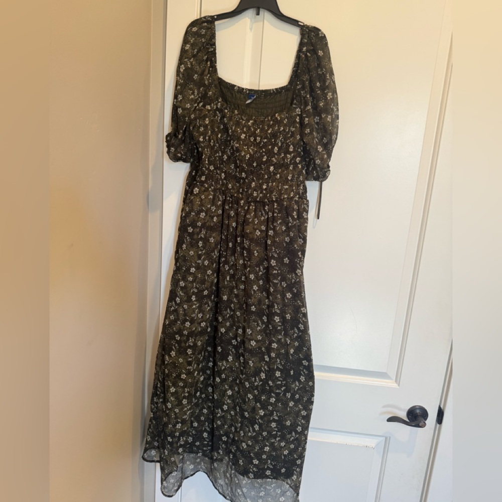 Old Navy Olive Green Floral Smocked Maxi Dress